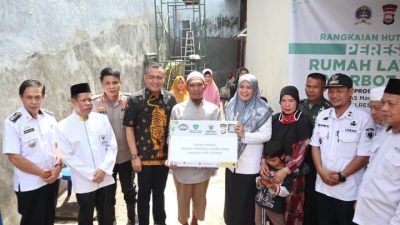 Baznas Maros Dan ketua Dprd Resmikan Rumah Layak Huni Marbot Masjid di Bontoa