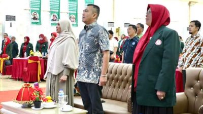 IDI Maros Resmi Dilantik, Patarai Amir; Saya Yakin Profesionalisme Dokter Semakin Baik