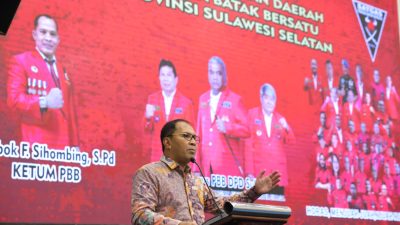 Wali Kota Makassar Moh Ramdhan Pomanto mengajak Dewan Pimpinan Daerah Pemuda Batak Bersatu (PBB) Provinsi Sulsel berkolaborasi dalam branding Makassar Kota Makan Enak.