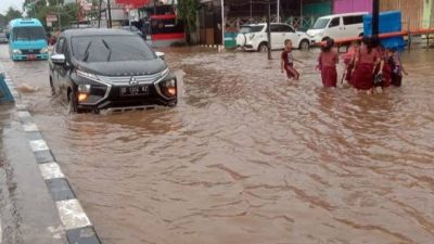 Maros Dilanda Banjir, Disdikbud Minta Sekolah Terapkan Pembelajaran Daring
