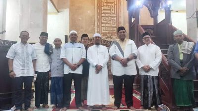 Ketua DPRD Maros Dampingi Gubernur Sulsel Safari Tarawih di Maros