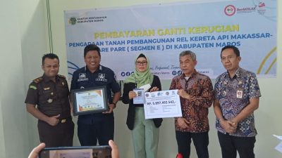 Pembayaran Ganti Rugi Pengadaan Tanah Pembangunan Stasiun dan Depo Jalur Kereta Api Segmen E di Maros