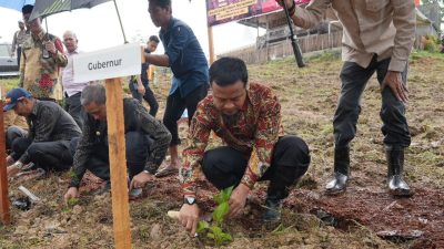 Mengintip Perjuangan Sudirman Sulaiman Dalam Mengembalikan Kejayaan Sutera di Sulsel