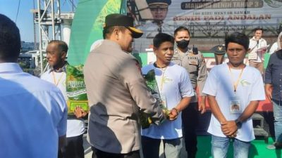 Untuk Kesekian kalinya, Andi Sudirman Sulaiman Bagikan 2.500 Ton Benih Padi