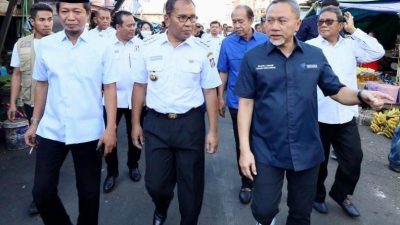 Didampingi Danny Pomanto Tinjau Pasar, Zulkifli Hasan Sebut Harga Terlalu Murah