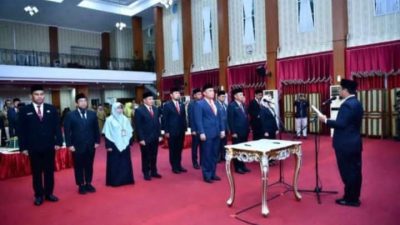 Peringati Hardiknas, Sudirman Sulaiman Lantik Kadisdik Sulsel yang Baru