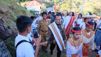 Komitmen Pemerataan Pembangunan, Andi Sudirman Bantu Tana Toraja Anggaran Rp17 Miliar