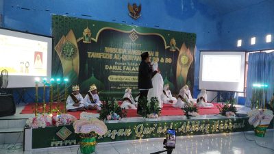 Belasan Santri dan Santriwati MTQ Darul Falah Center di Wisuda, Orang Tua Santri Menangis Haru dan Bangga