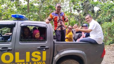Ketua DPRD Maros dan Masyarakat Gattareng Gelar Syukuran Rintisan Jalan Dari TMMD