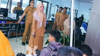 Suhartina Bohari Sidak Disdukcapil Maros