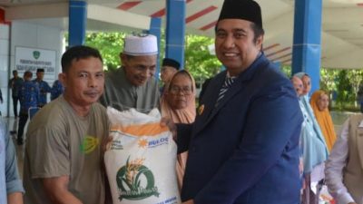 Bupati Maros Serahkan Bantuan Beras kepada 28 Ribu KPM