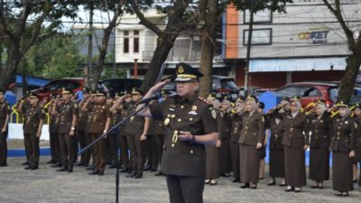 Peringatan Hari Bhakti Adhyaksa ke-64, Jajaran Kejati Maros Ziarah di Taman Makam Pahlawan