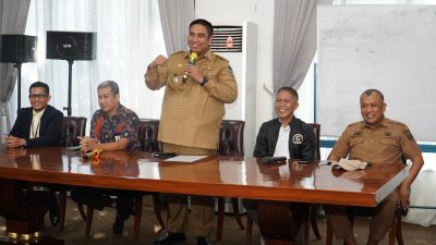 Bupati Maros melepas 19 tenaga kerja magang ke Jepang.