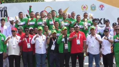 Tim Putra Putri Kriket Sumut Persembahkan Emas