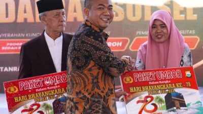 Patarai Amir Ikut Serahkan Apresiasi Polri untuk Masyarakat Pada Hari Bhayangkara