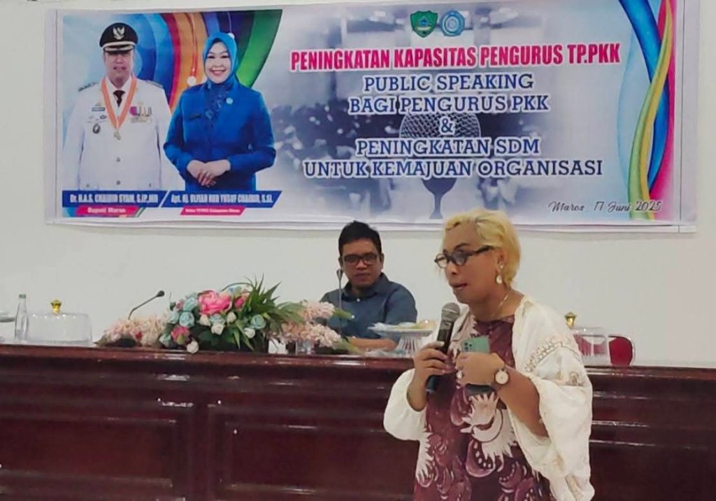 Memberdayakan Suara, Memperkuat Fondasi: Pengurus PKK Tingkatkan Kemampuan Berbicara di Depan Publik dan Sumber Daya Manusia