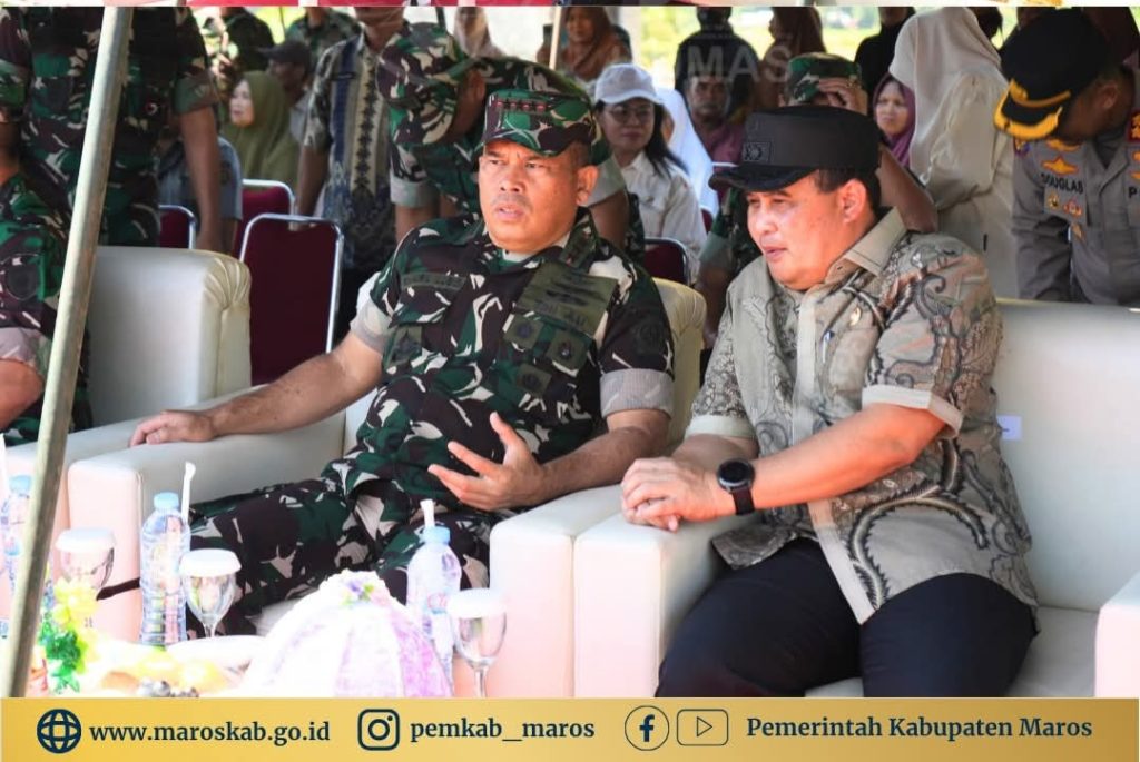 Wakil Bupati Maros dan Pangkogabwilhan II Pimpin Panen Raya Padi Bersama 99 Hektare di Simbang