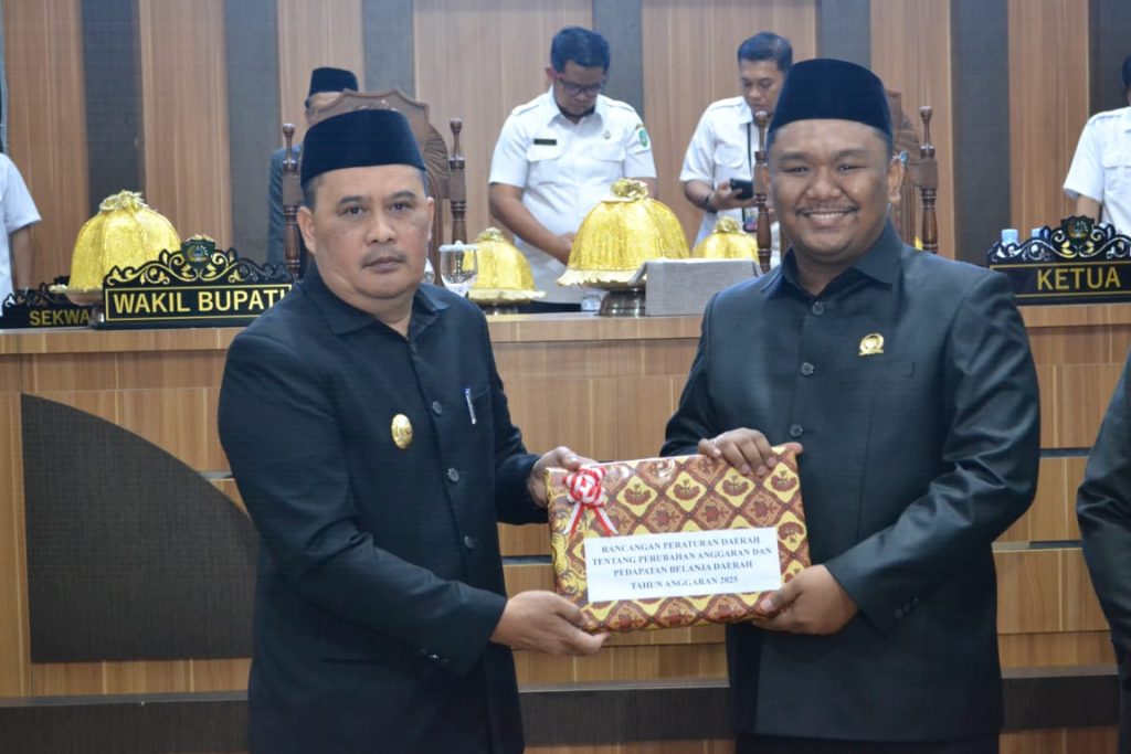 Masa Depan Maros 2025 Ditetapkan: Wakil Bupati Pimpin Rapat Paripurna Kunci Digitalisasi dan APBD