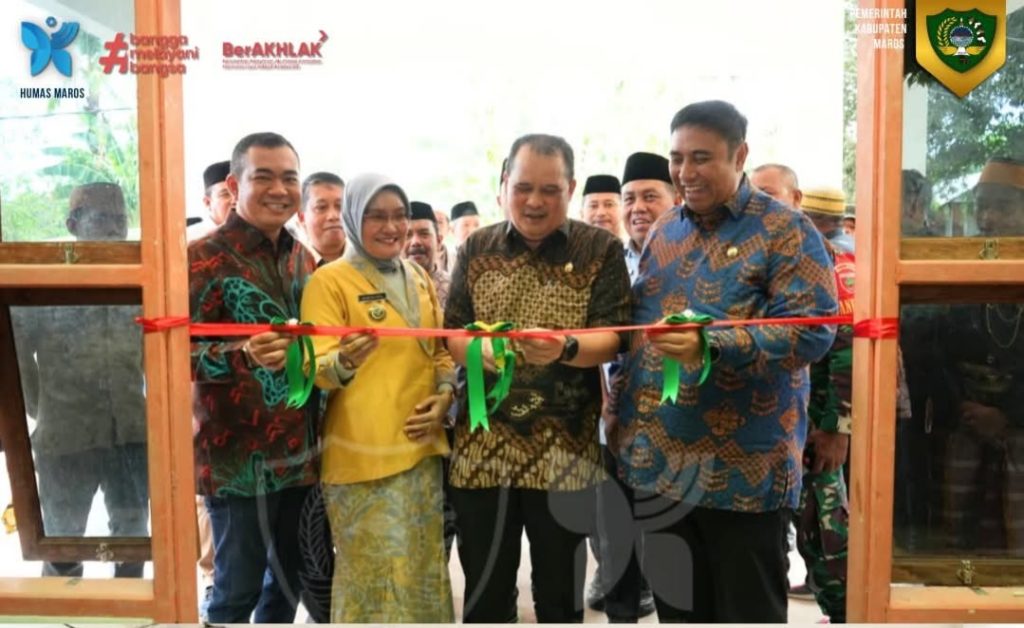Tonggak Baru Pelayanan Publik: Bupati dan Wakil Bupati Maros Resmikan Kantor Desa Purnakarya, Berpadu Semarak Maulid Nabi