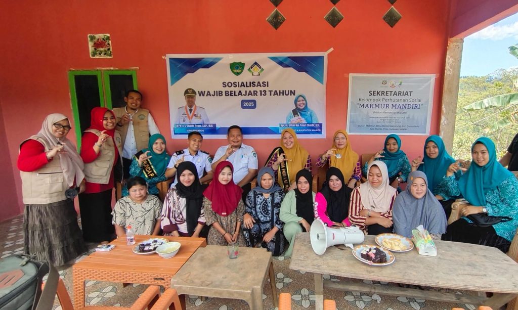 Sosialisasi Wajib Belajar 13 Tahun di Desa Bonto Manurung Kecamatan Tompobulu Kabupaten Maros