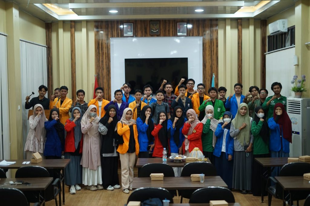 Seminar Kebangsaan DPC Kemanusa Makassar: Dari Kata Ke Makna Filsafat Bahasa Dan Akar Kebudayaan Nusantara