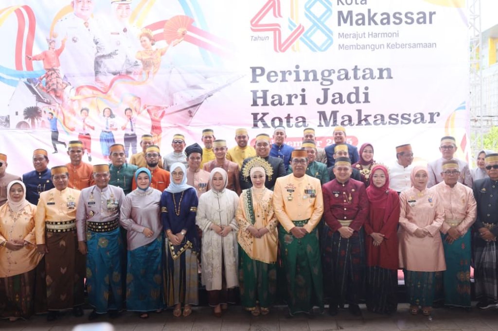Perayaan Hari Ulang Tahun (HUT) ke-418 Kota Makassar menjadi momentum silaturahmi dan kebersamaan antar kepala daerah se-Sulawesi Selatan.