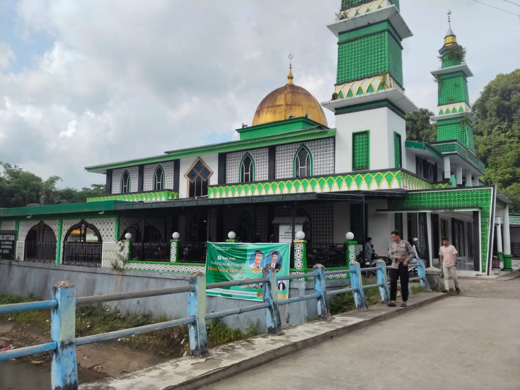 Masjid Nurul Muttaqin Kelurahan Kalabbirang: Sebuah Tempat Perlindungan dan Kenyamanan Bagi Pemudik