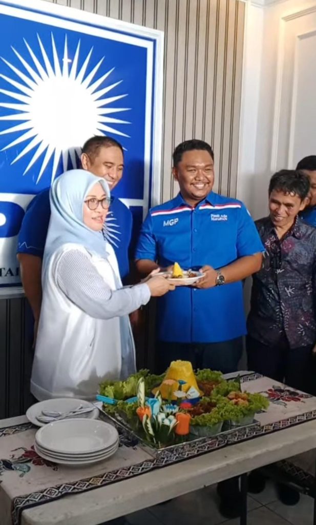 Wujud Nyata Kepedulian, PAN Sulsel Resmikan Sekretariat Baru dan Program Bedah Rumah di Maros