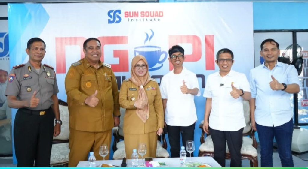 Meracik Kolaborasi di Pusat Pergerakan: Bupati Maros dan Gowa Diskusi Kebijakan Publik Bertajuk Ngopi Awal Tahun