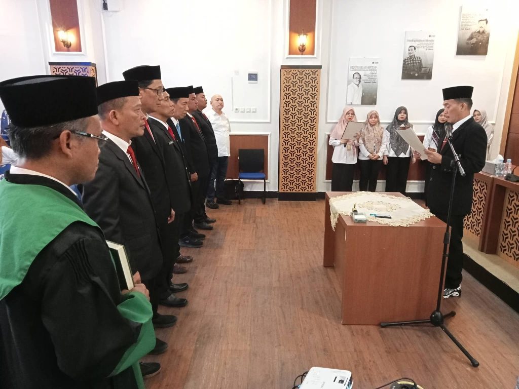 Perkuat Layanan Pertanahan, Kepala Kantor Pertanahan Maros Lantik Sejumlah Camat Menjadi PPATS