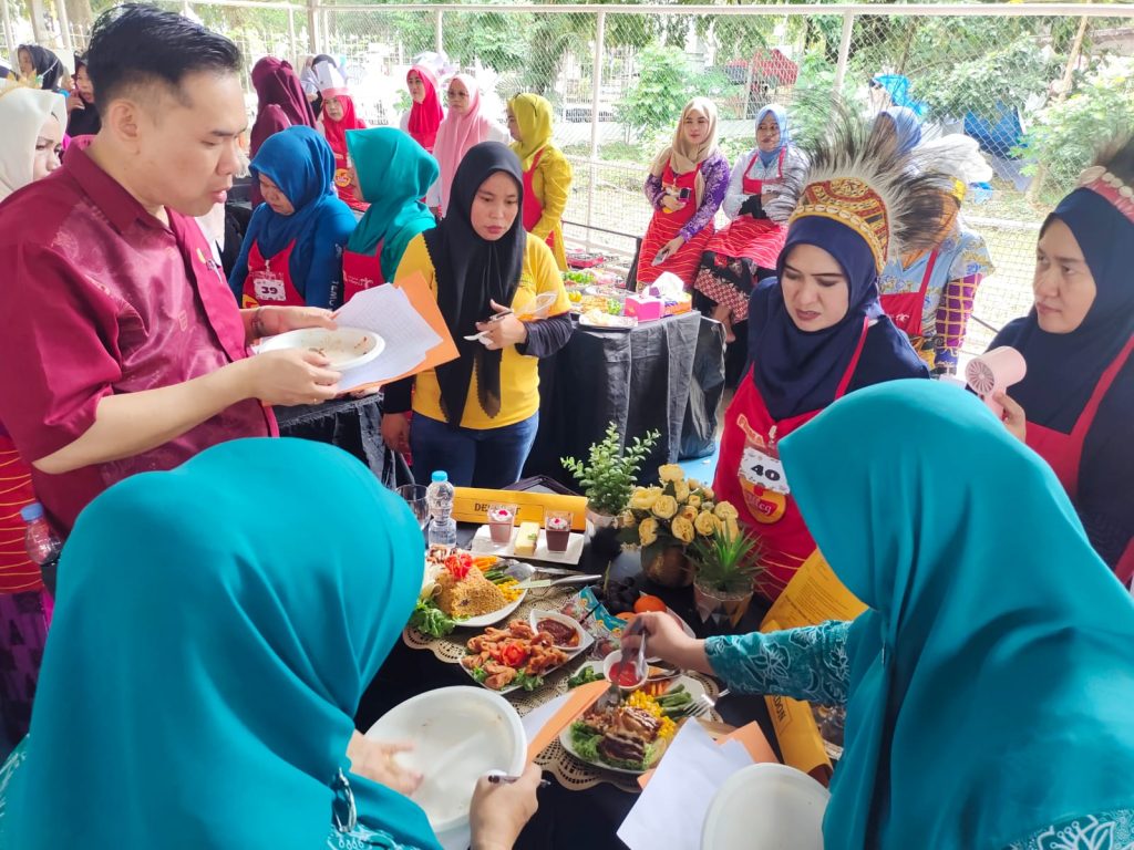 Meriahkan Hari Kartini, 50 Tim Unjuk Gigi dalam Lomba Masak di Maros