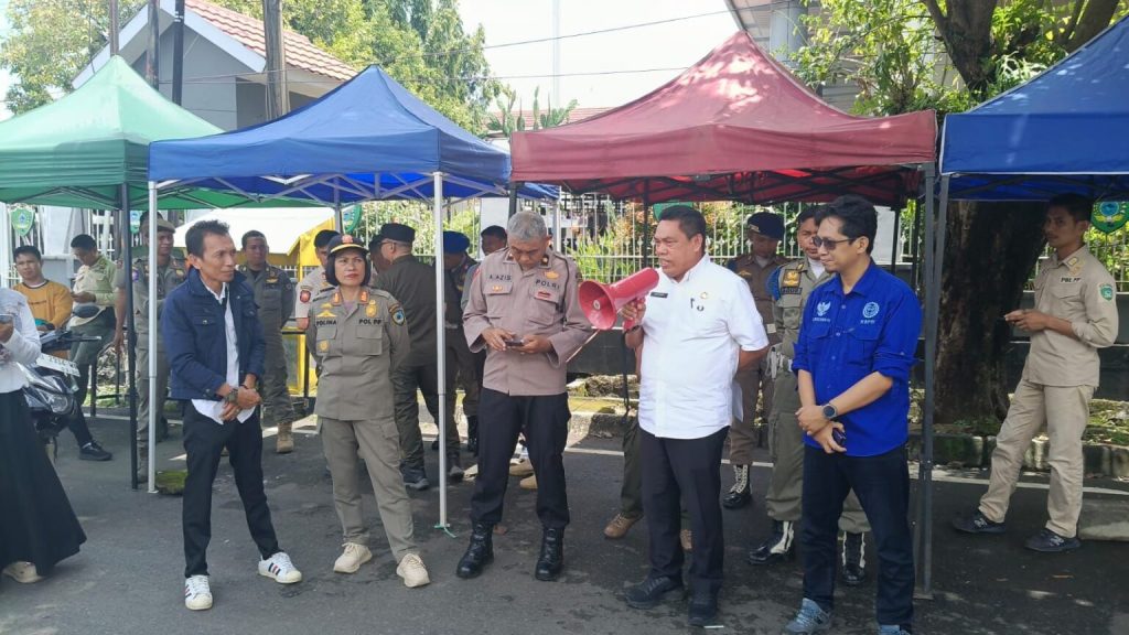 Gema Keadilan di Depan Gedung Wakil Rakyat: KSPSI Maros Pertanyakan Hak Pekerja dan Kelalaian Izin Bangunan