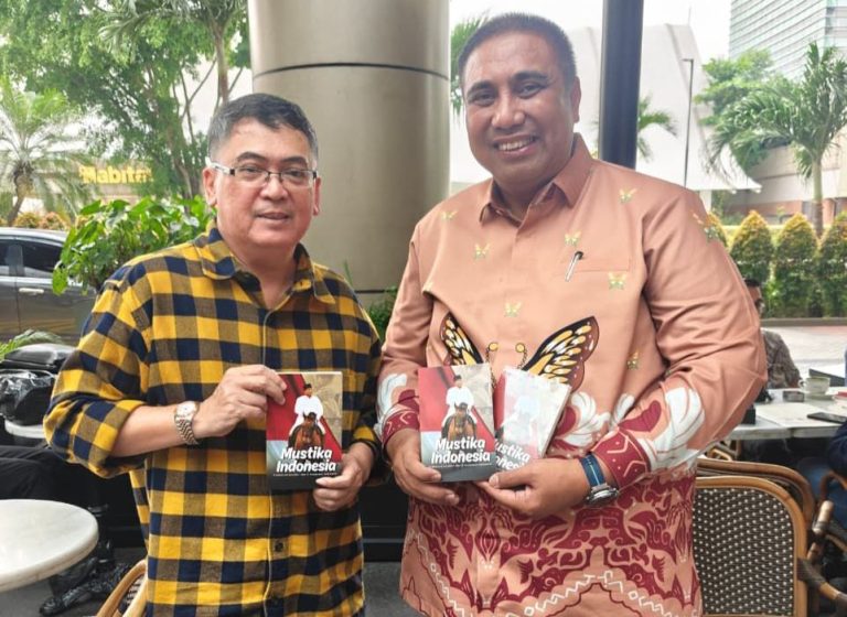 Chaidir Syam bedah Buku MUSTIKA INDONESIA Cara Publik Mencintai Prabowo