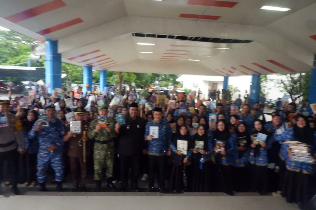 Sasar 1.000 Buku untuk Pelajar, Bupati Maros Chaidir Syam Luncurkan Gerakan Donasi Buku Massal Bagi ASN