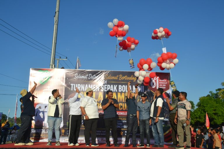 Meriahkan HUT RI ke-81, Bupati Chaidir Syam Resmi Buka Turnamen Sepak Bola Mini “Piala Camat Moncongloe Cup I”