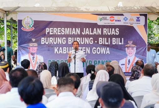 Tak Ada Lagi Jalan Berlubang dan Debu, Gubernur Andi Sudirman Resmikan Jalan Burung-Burung–Bili-Bili